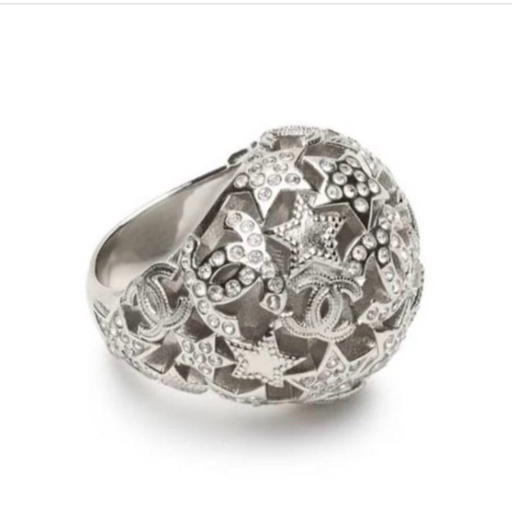 CHANEL CC hollow Star Ring - Size 6 + Box